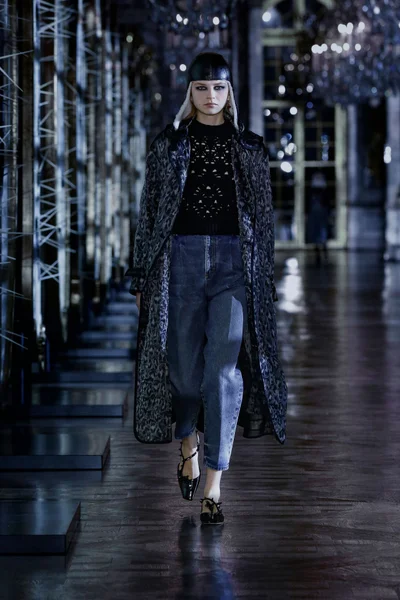 Look 6